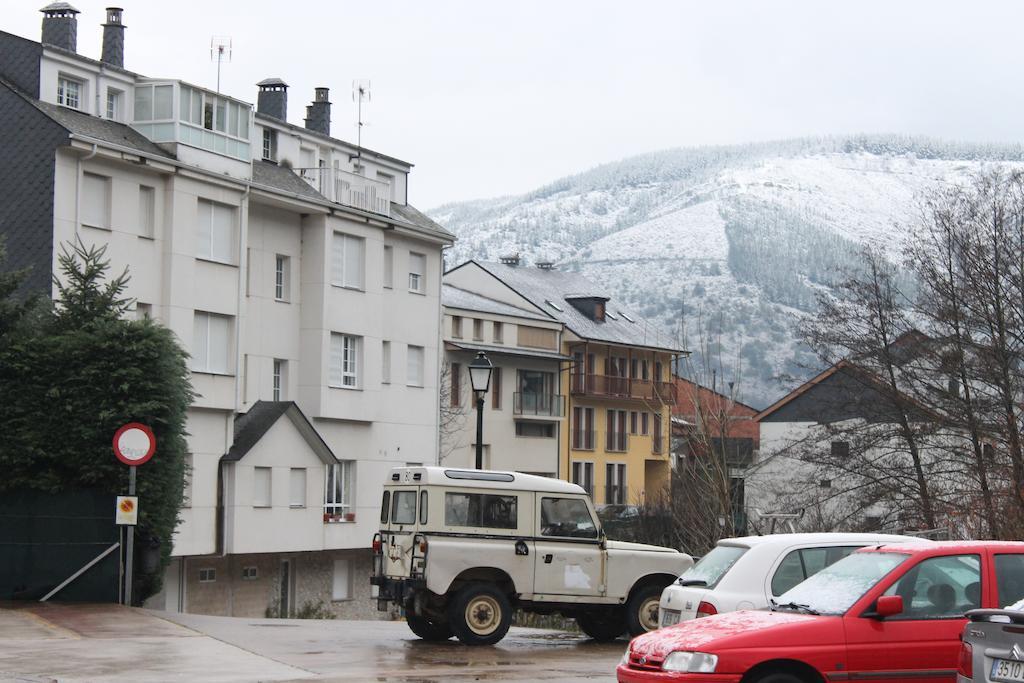 Hostal Burbia Villafranca del Bierzo Kültér fotó