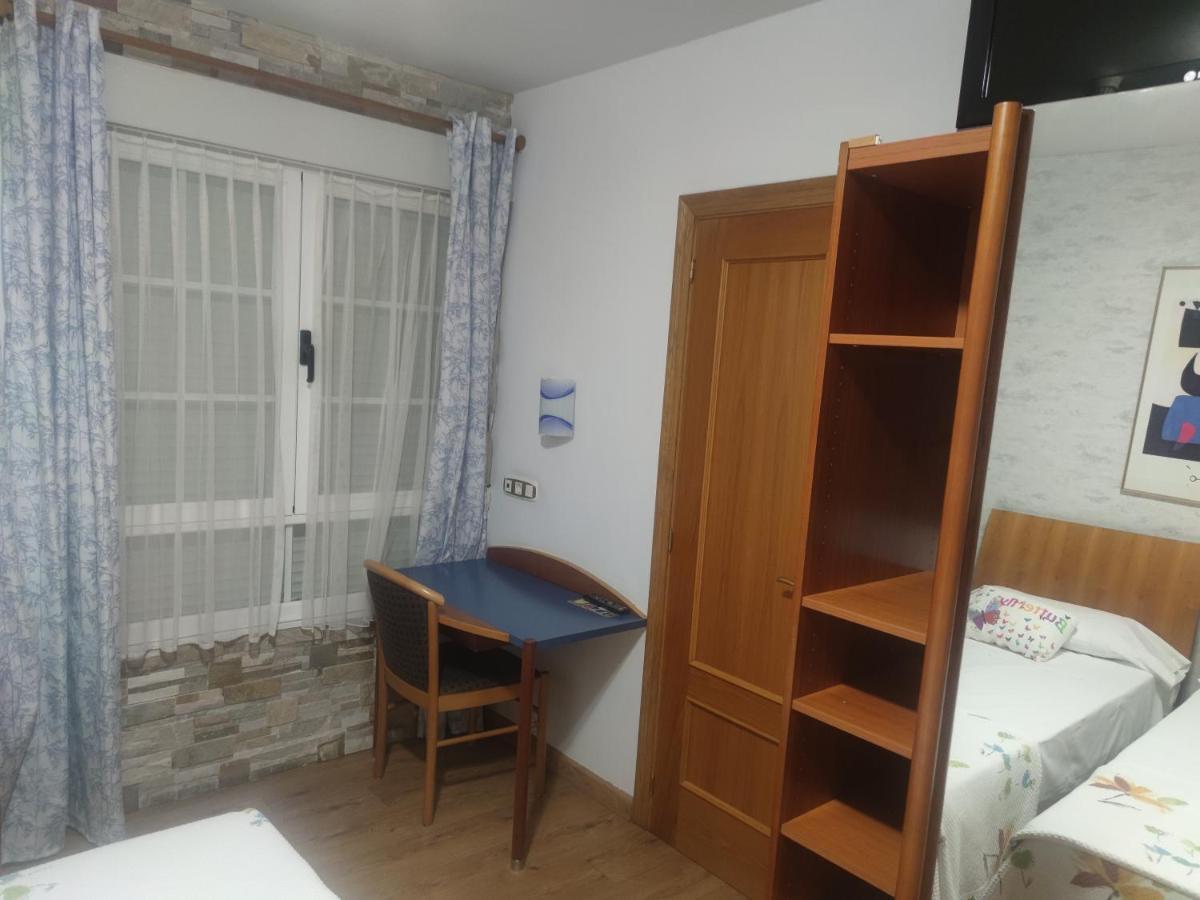 Hostal Burbia Villafranca del Bierzo Kültér fotó