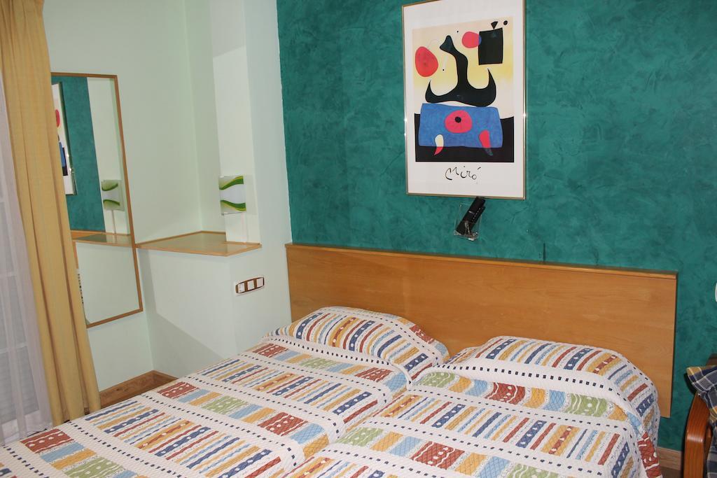 Hostal Burbia Villafranca del Bierzo Kültér fotó