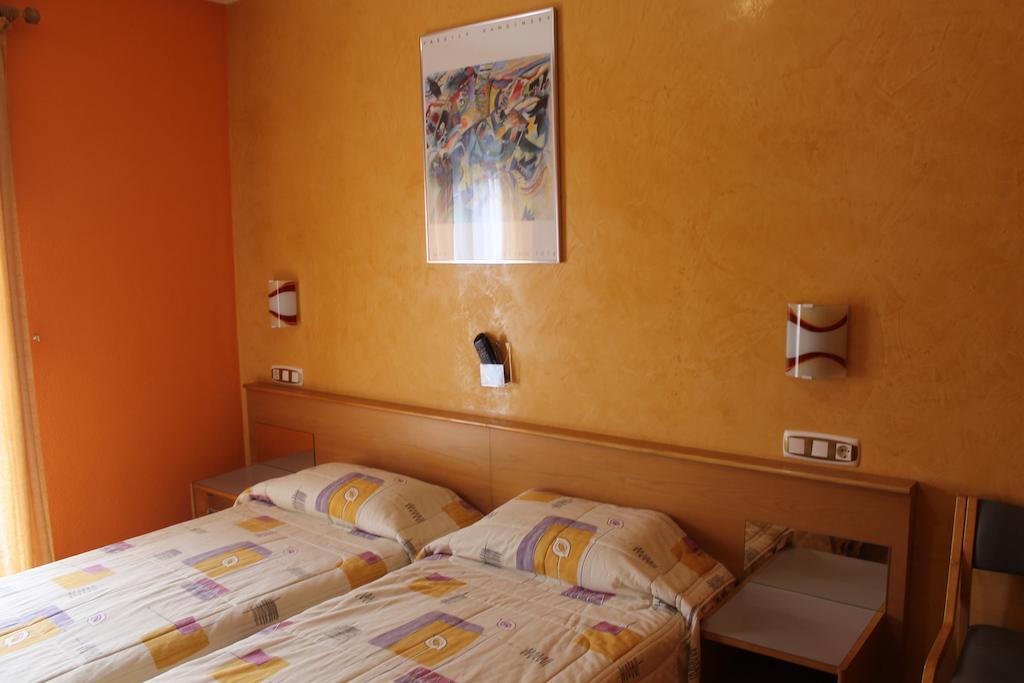 Hostal Burbia Villafranca del Bierzo Kültér fotó