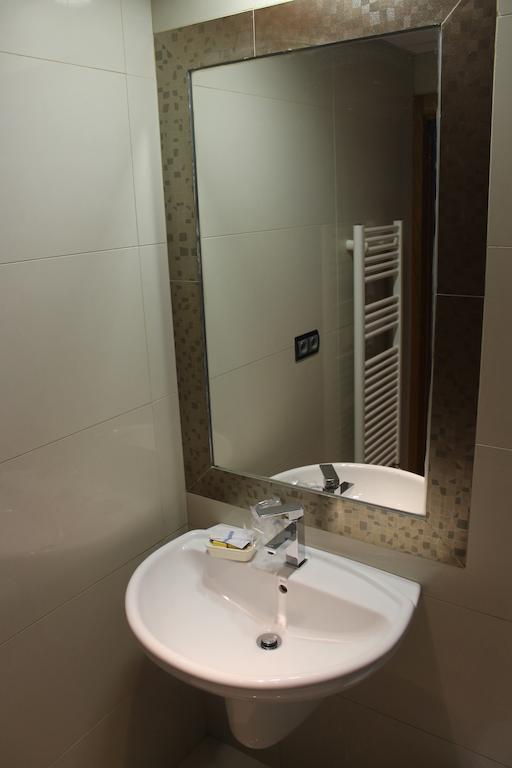 Hostal Burbia Villafranca del Bierzo Szoba fotó